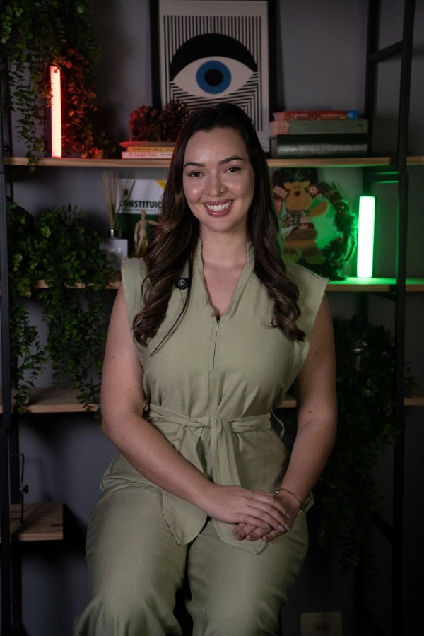 Sobre Bárbara Resende